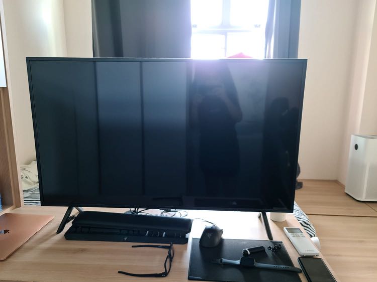 Samsung tv UN43NU7100, TV & Home Appliances, TV & Entertainment, TV on