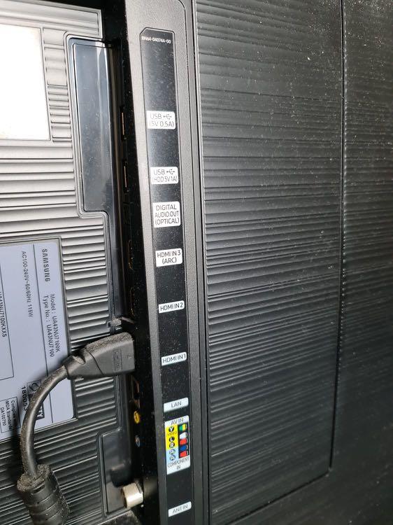 Samsung tv UN43NU7100, TV & Home Appliances, TV & Entertainment, TV on