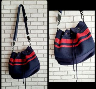 (Kategori: ) berada di . Dikirim oleh dfebrindaa (ID iklan 1077146131, Gambar 1). Deskripsi: .