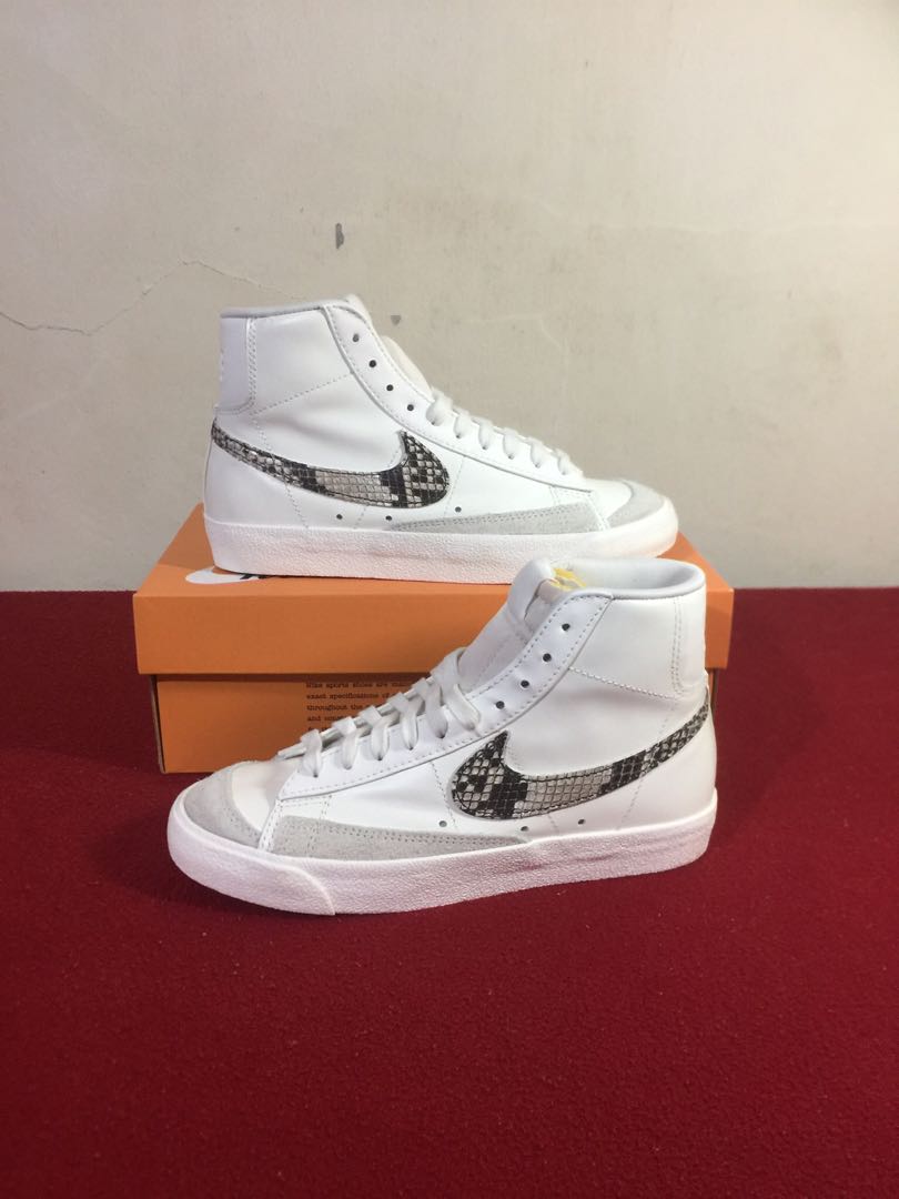 Blazer mid 77 snakeskin on sale women's