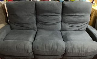 (Category: ) located in . Submitted by Fireleezard (Listing ID 1077191854, Image 1). Description: .