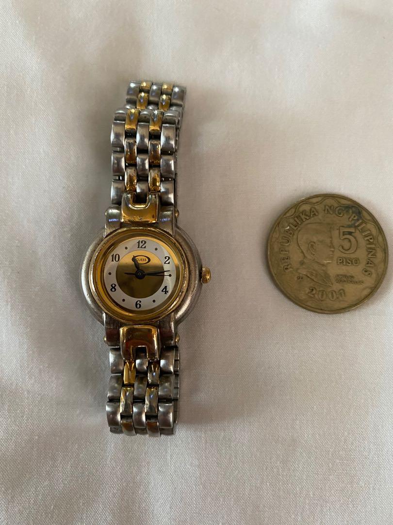 💯 Authentic GUESS watch (Category: Women's Watches) located in Quezon City. Submitted by irenerc (Listing ID 1077178241, Image 1). Description: 💯 Authentic. No inclusions. Flaws: strap is a bit tarnish (please see photos) but hindi naman pangit tingnan. In excellent working condition. RFS: I am into oversized watches now hehe.