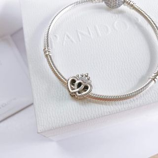 (Category: ) located in . Submitted by lalunacollection (Listing ID 1077212126, Image 1). Description: .
