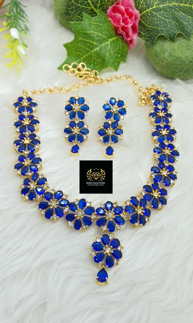 Gold plated stone top necklace