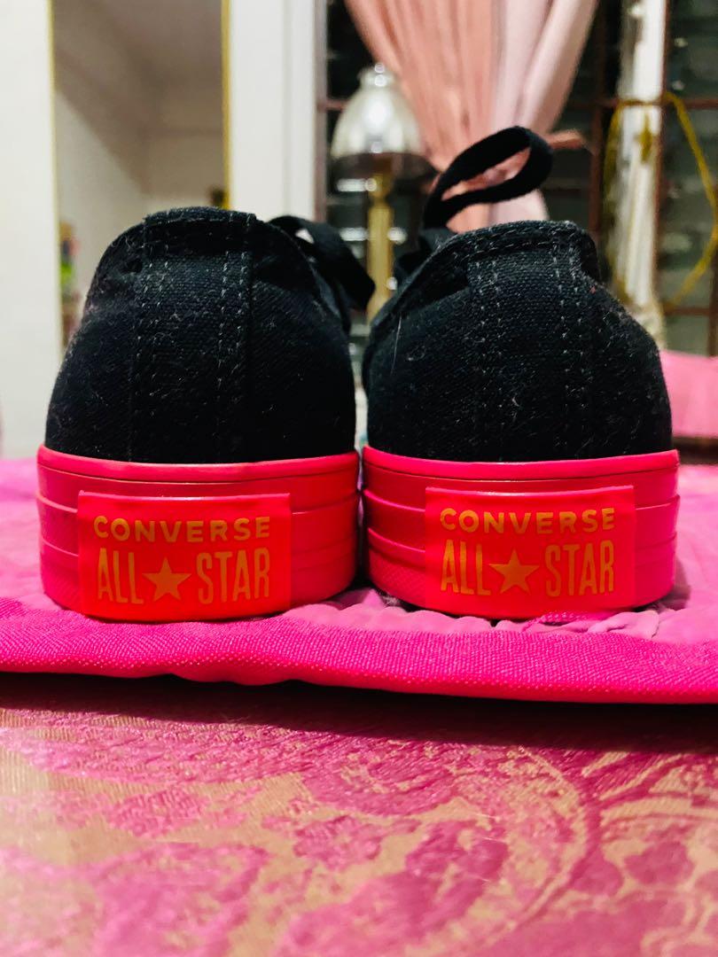 Black converse rainbow sole store