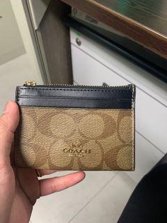 (Category: ) located in . Submitted by mk.closet (Listing ID 1077194512, Image 1). Description: .