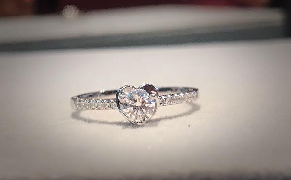 White gold heart diamond ring online