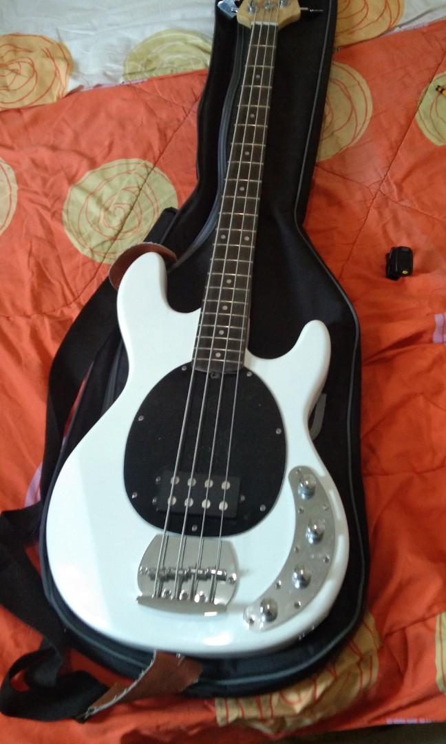Clifton stingray bass top