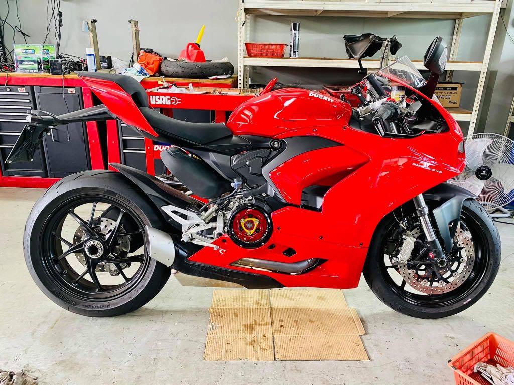 Panigale v2 clutch cover deals
