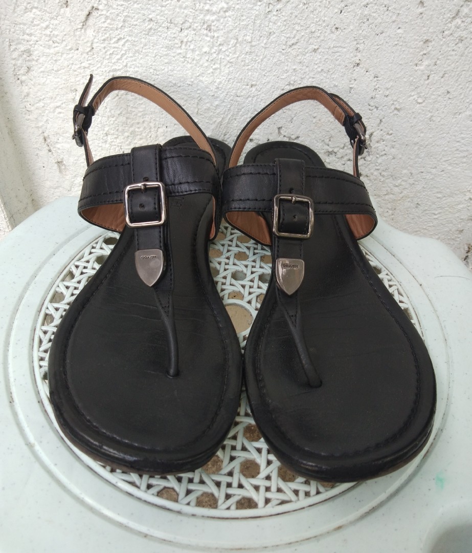 Coach Cassidy Leather T Strap Sandal Size 8 Luxury Sneakers