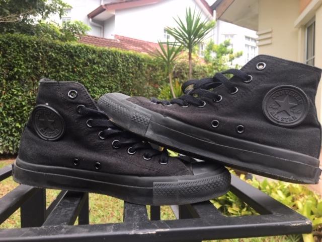 Harga sepatu converse chuck taylor hotsell