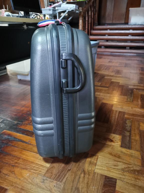 Echolac Luggage with Key and Number Combination, Hobbies & Toys, Travel