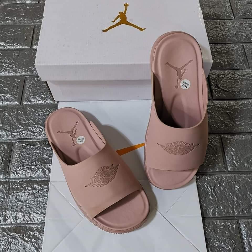 jordan modero 2 vp women's slide