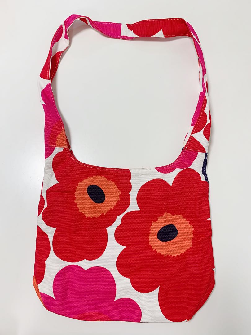 Marimekko messenger bag shoulder bag canvas bag, Women's Fashion, Bags &  Wallets, Cross-body Bags on Carousell