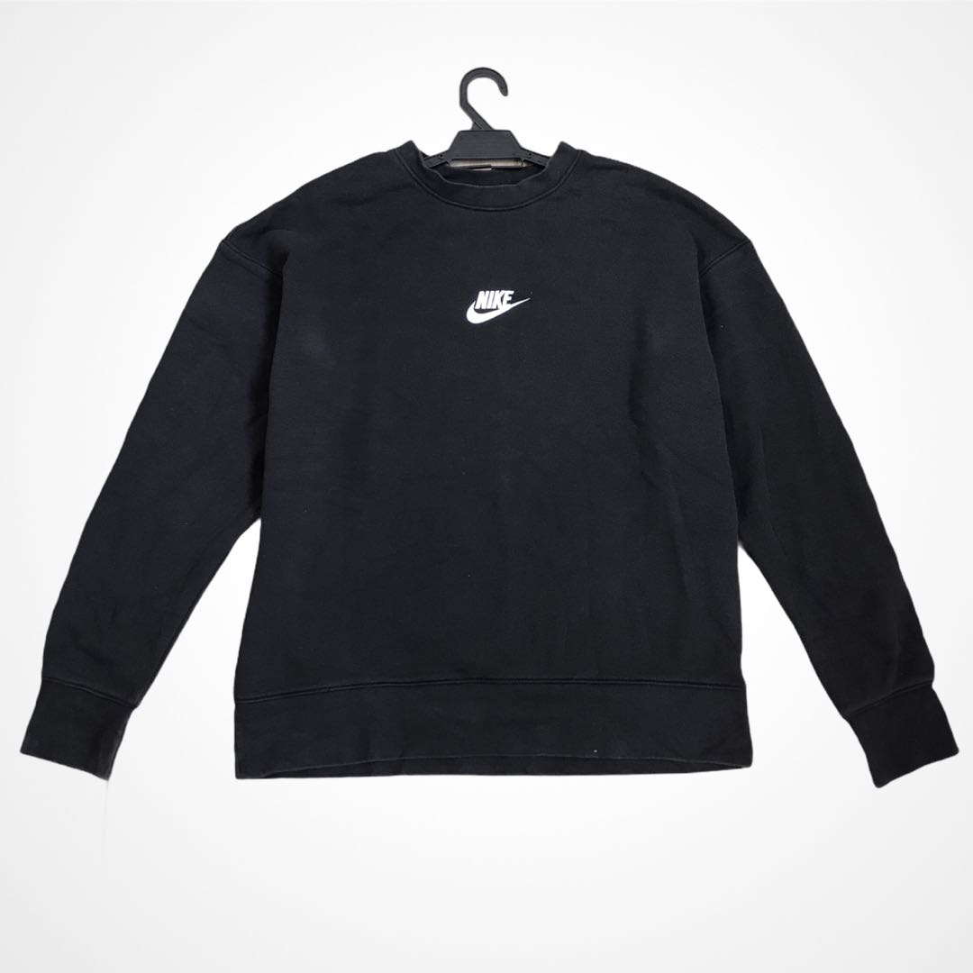 Nike centre logo store sweatshirt