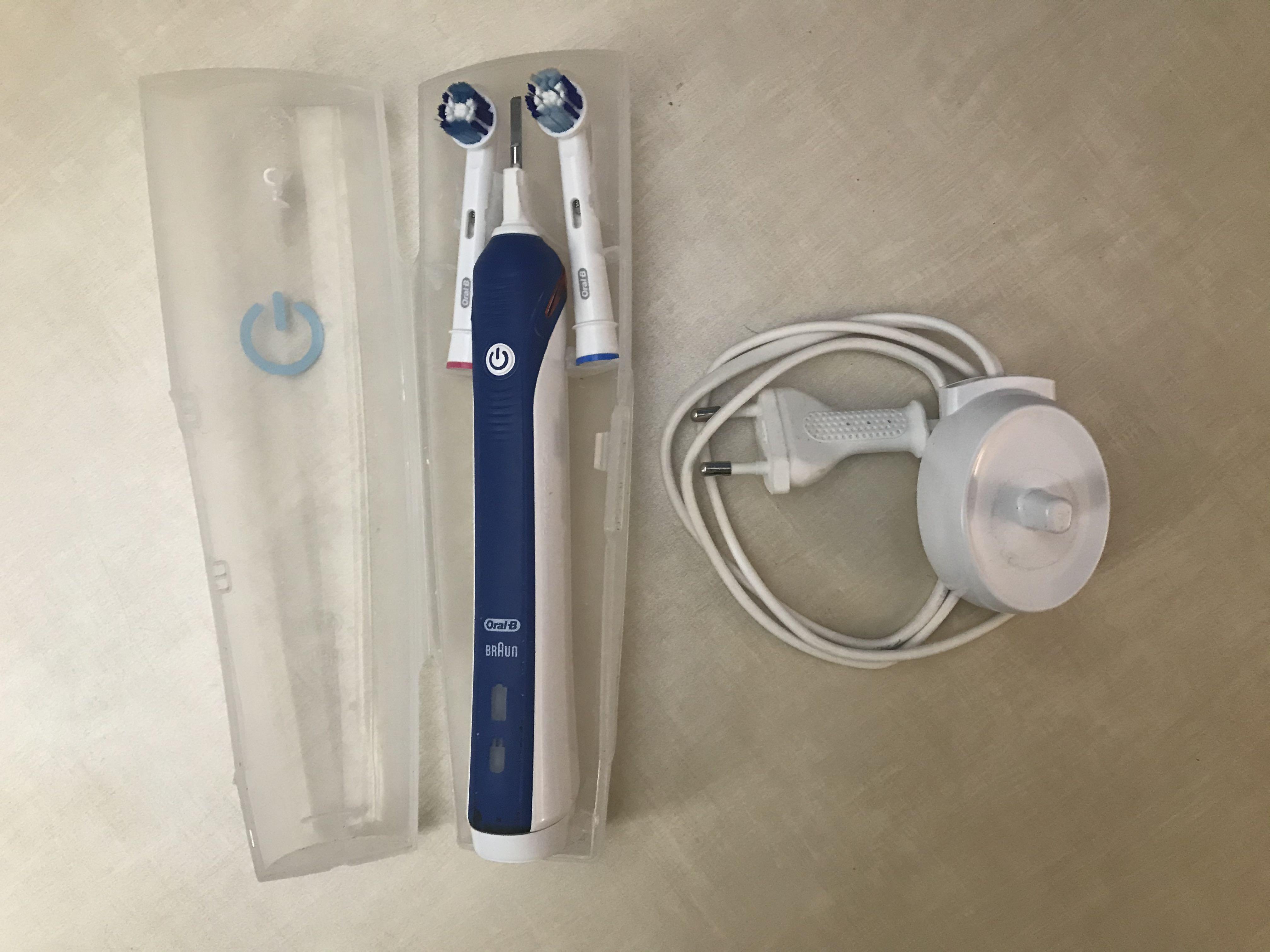 oral b 200 electric toothbrush