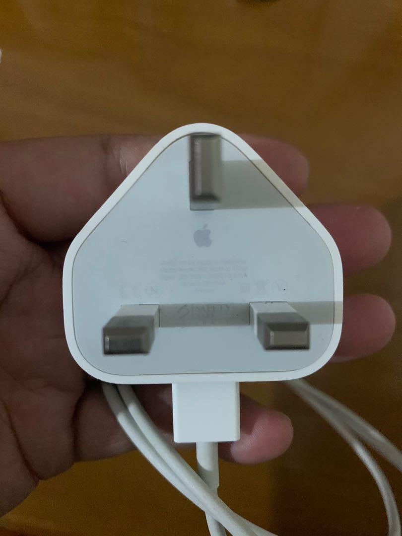 original iphone xs charger and cable, Mobile Phones & Gadgets, Mobile &  Gadget Accessories, Chargers & Cables on Carousell