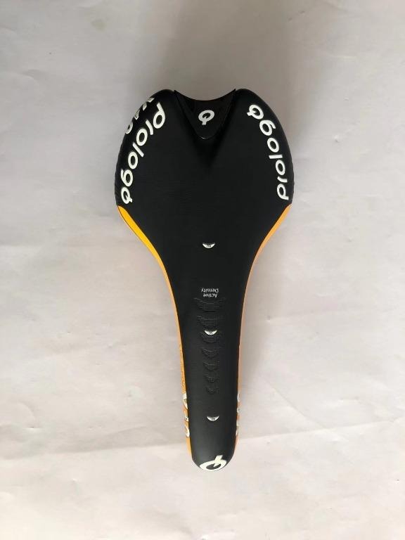 prologo nago evo carbon