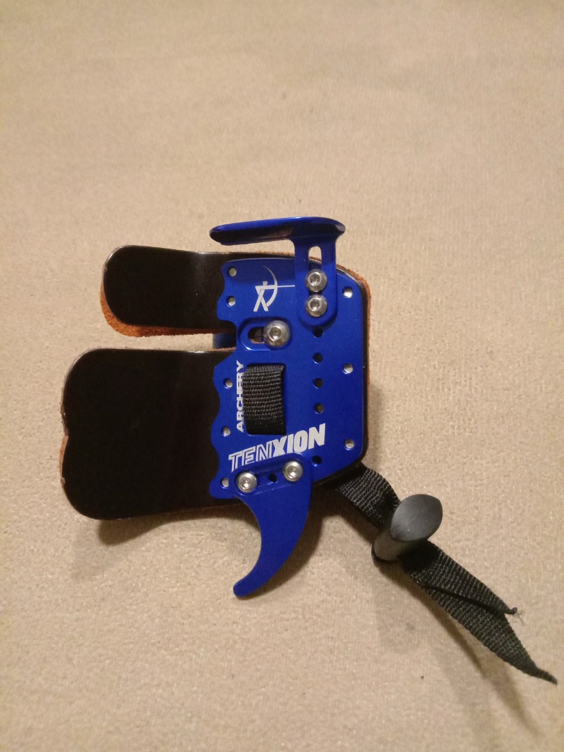 Recurve Finger Tab, Sports Equipment, Exercise & Fitness, Toning