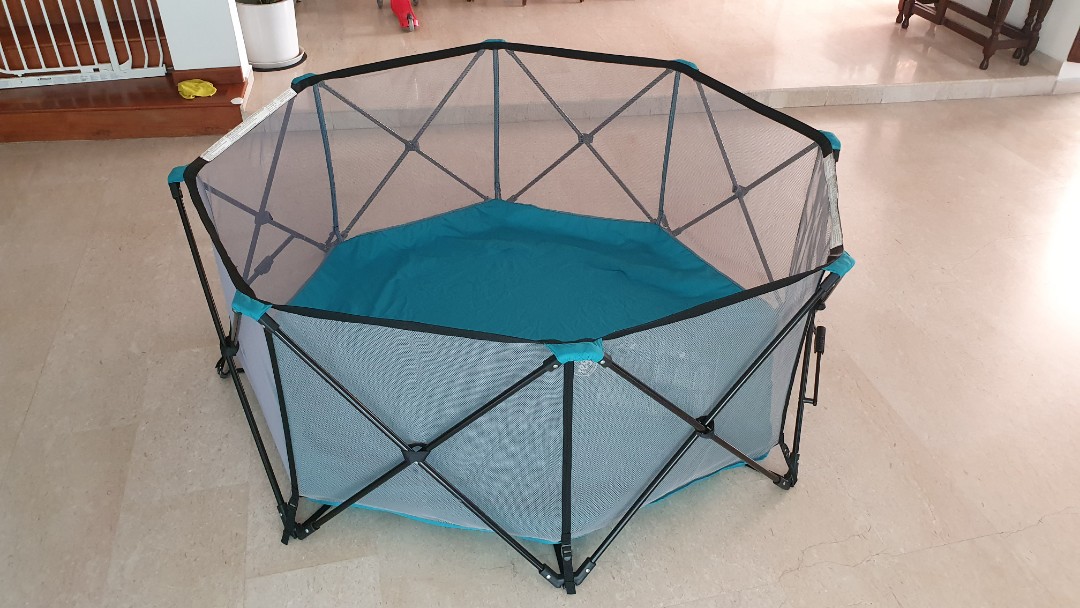 Regalo 8 panel play yard, Babies & Kids, Infant Playtime on Carousell