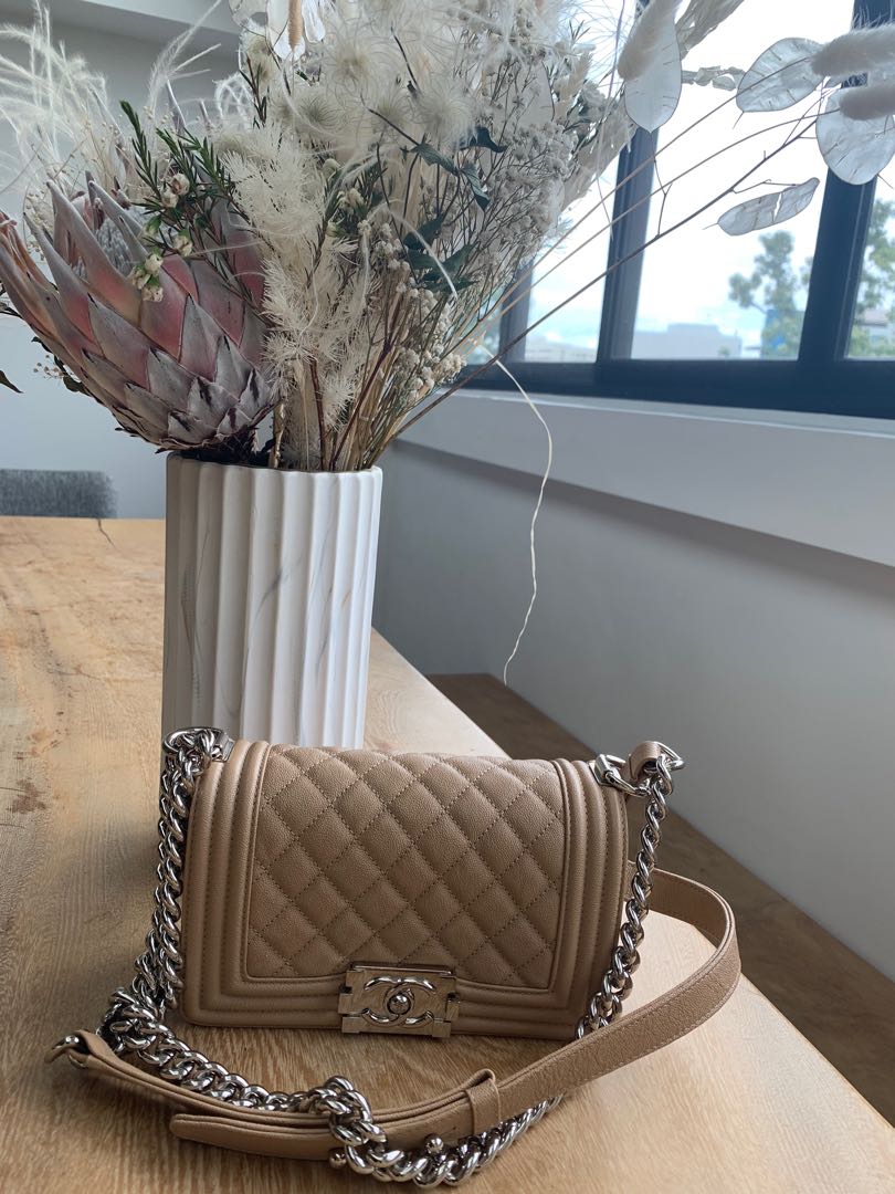 Nude hotsell chanel boy