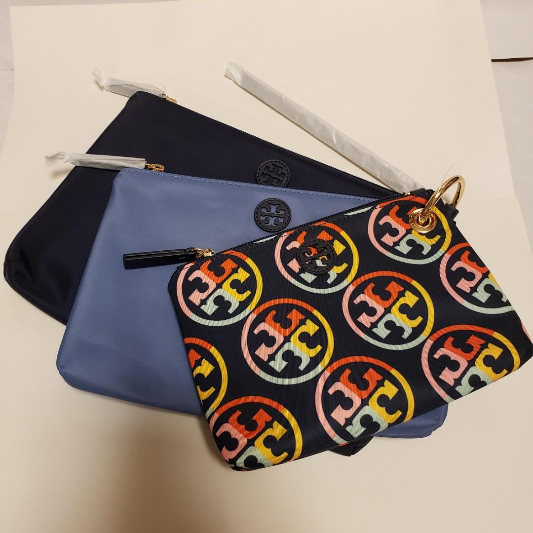 tory burch pouch wristlet