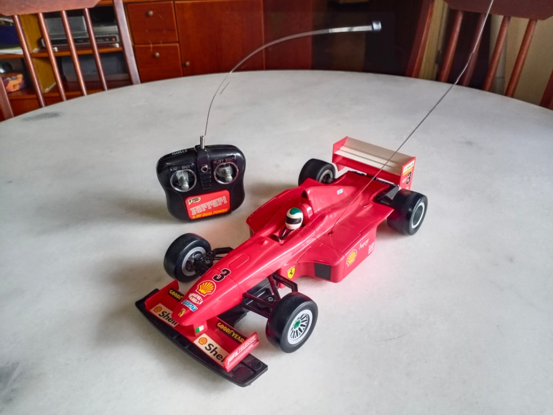 Voiture Ferrari RC de formule F1 - Ferrari - F1-75 - Rouge - Jouet de