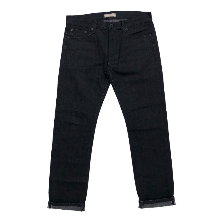 Uniqlo Selvedge Slim Fit Straight Dry Denim Black Jeans, Fesyen Pria, Pakaian , Bawahan di Carousell