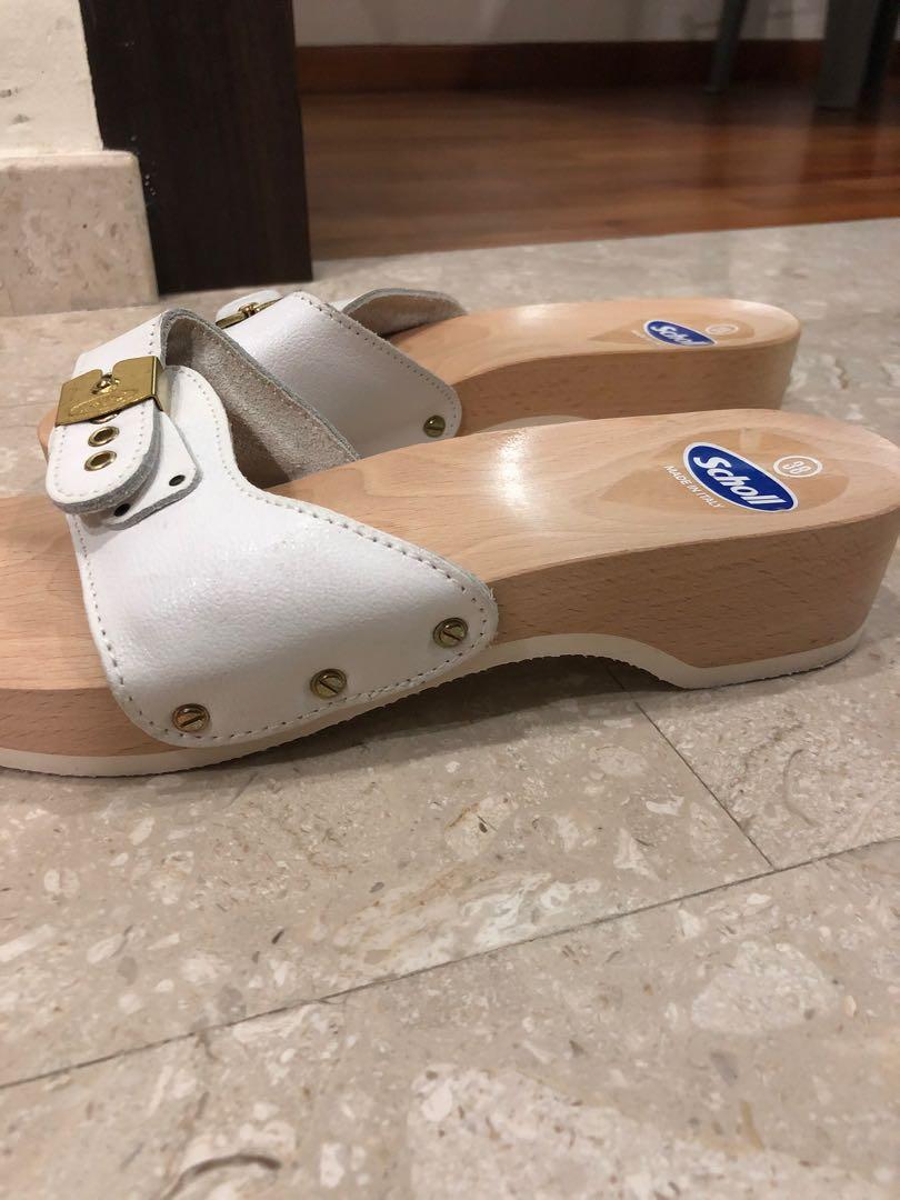 Wooden exercise sandals store