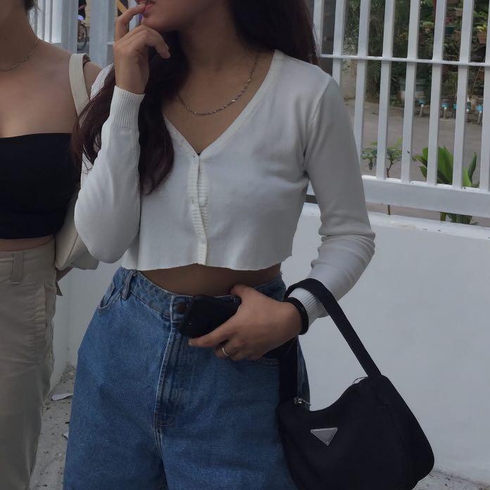 white knitted cropped cardigan