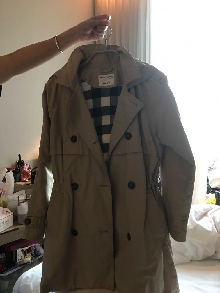 Burberry deals girl zara
