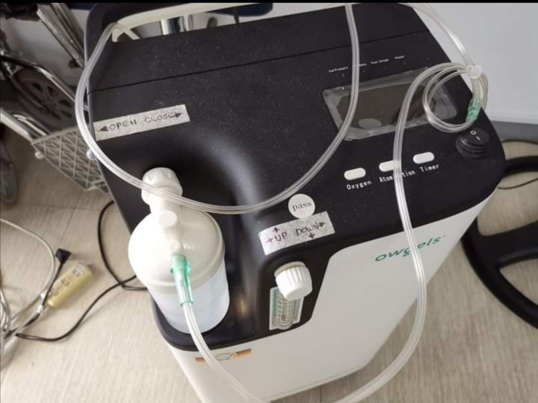 5L Oxygen Concentrator (Category: Medical Supplies & Tools) located in Muntinlupa City. Submitted by digidashprinting (Listing ID 1077486363, Image 2). Description: 5L oxygen concentrator Good as new Power consumption less than 340W More economical and convenient than repeatedly refilling oxygen tank Item location: Paranaque.