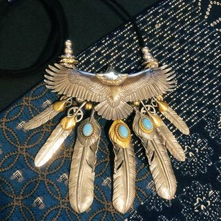 （分類：）位於 。 由 silverfactory_08 提交（商品編號 1077412160，圖片 1）。簡介： 。