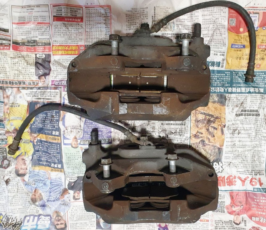 Advics 4Pot Front Brake Caliper suitable for GS300, IS250, Mark X