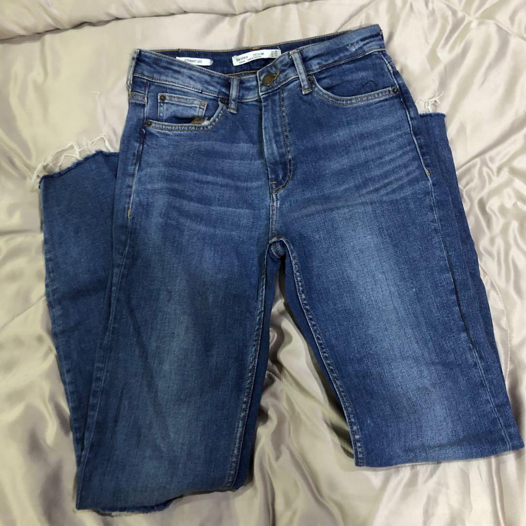 Bershka girlfriend jeans hotsell