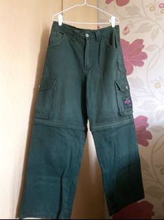 (Category: ) located in . Submitted by thriftingthingszz (Listing ID 1077393181, Image 1). Description: .