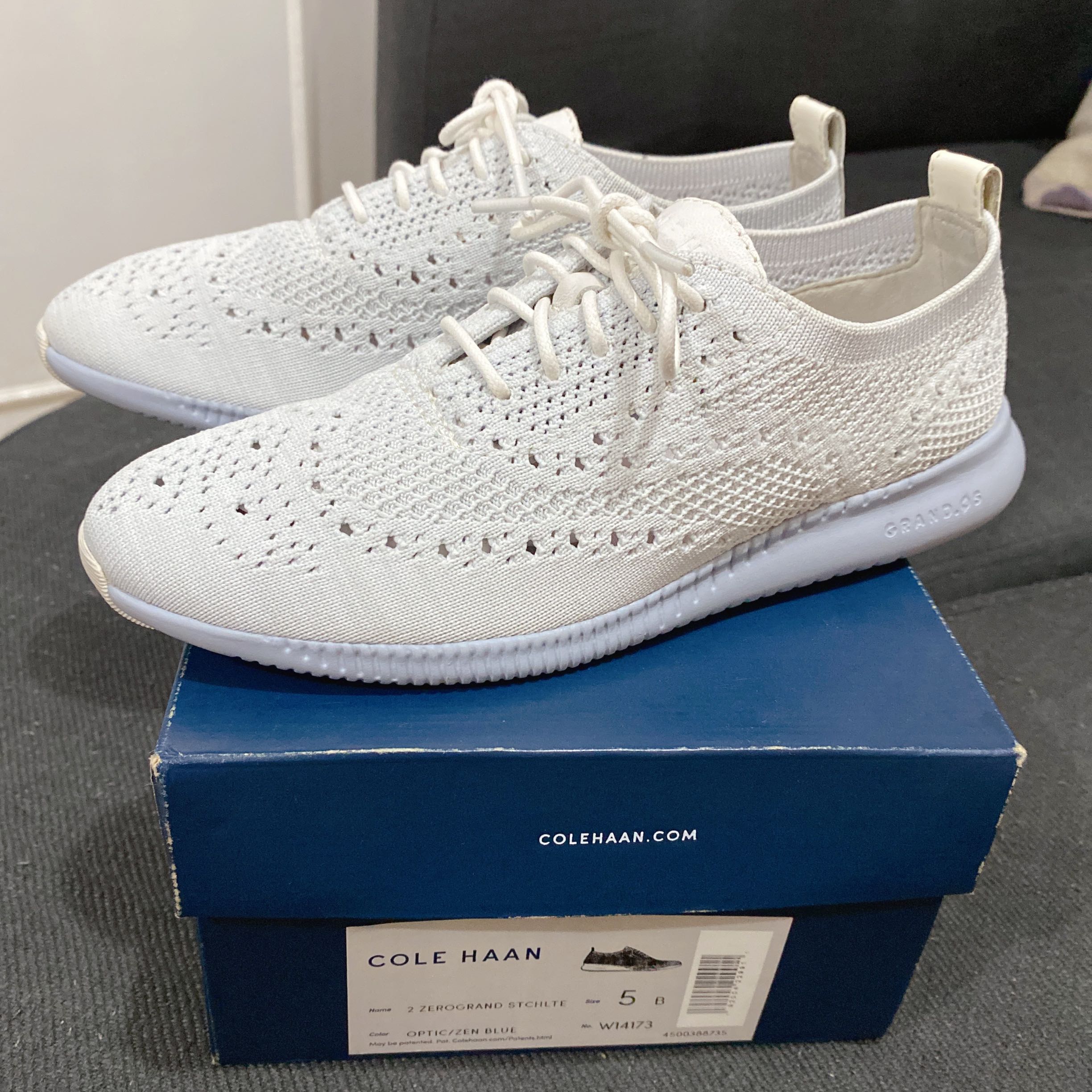 Cole haan white sales zerogrand