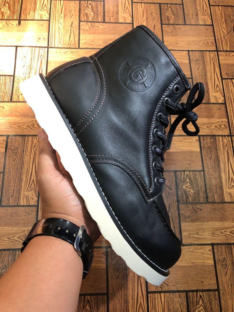 Couber G Moc Toe Men’s Boot (Category: Boots) located in Baguio. Submitted by master_of_brands (Listing ID 1077463181, Image 1). Description: Authentic Couber G Moc Toe Classic Black Men’s 27 cm/8.5-9 US/42 Europe Slightly used(minor crease only) No box Outsole 10.10 In brand new condition .