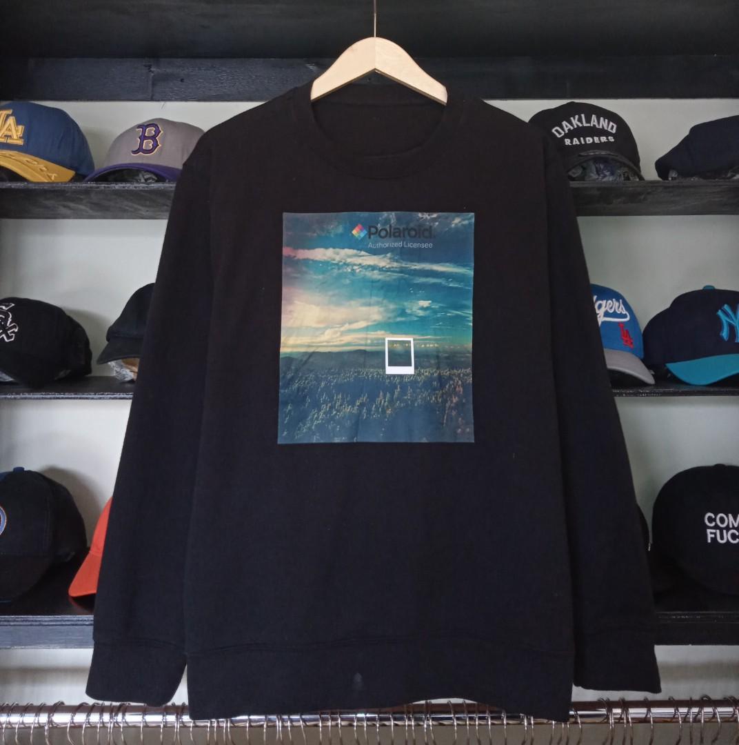 Crewneck GU Polaroid Fesyen Pria Pakaian Atasan di Carousell