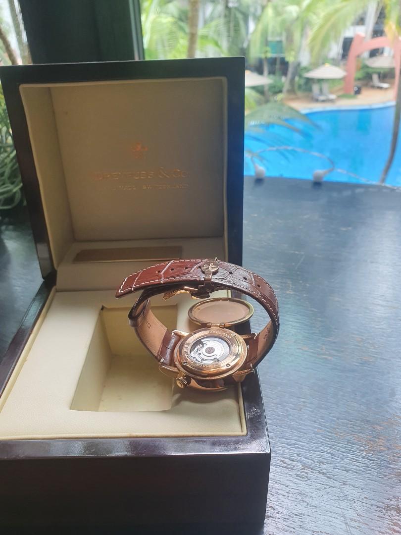 Dreyfuss and Co 1925 Date, Automatic, Rose gold casing and leather