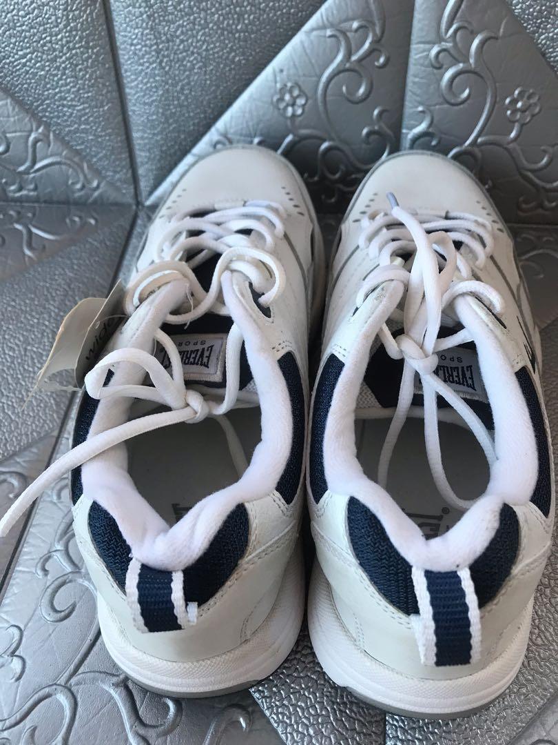 Everlast mens best sale tennis shoes