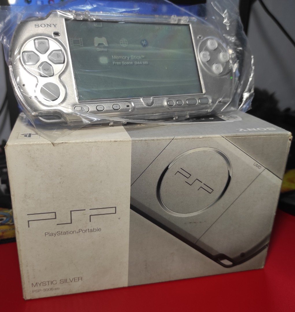 For Sale Swap Psp 3006 Mystic Silver CFW 6.61 32GB Video Gaming