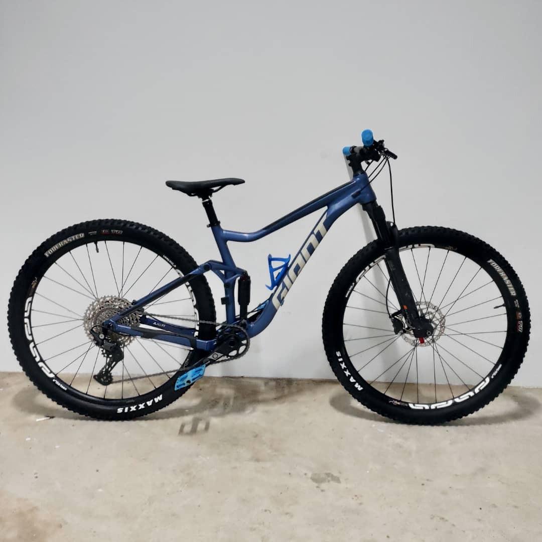 Giant stance 2 2021 blue top