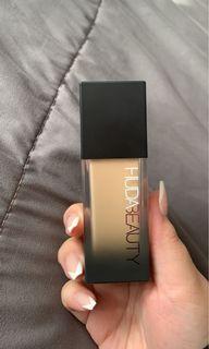Huda Beauty faux filter luminous matte foundation Huda Beauty faux filter luminous matte foundation