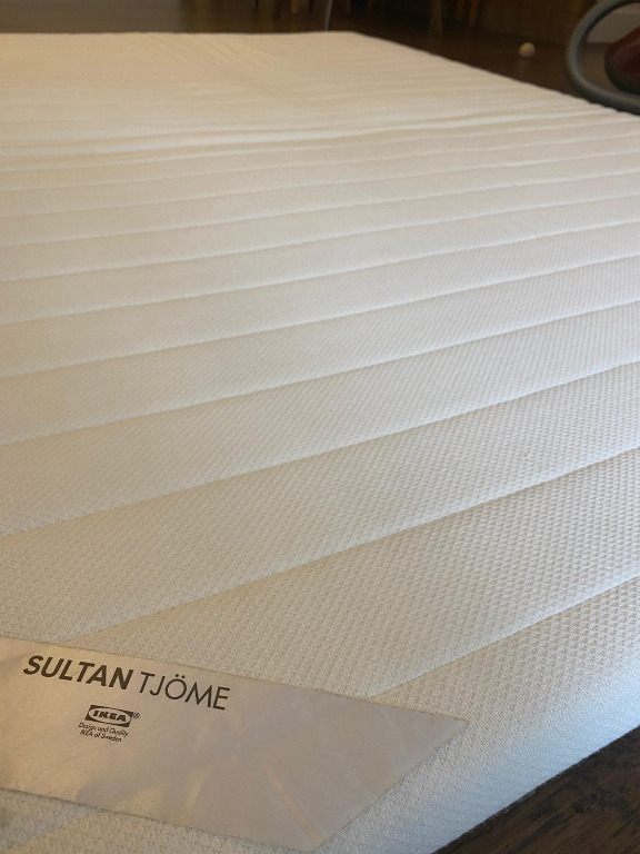 IKEA double mattress topper (SULTAN TJOME), 傢俬＆家居, 傢俬, 床架及床褥 Carousell