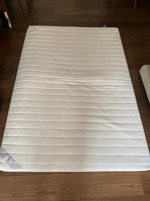 IKEA double mattress topper (SULTAN TJOME), 傢俬＆家居, 傢俬, 床架及床褥 Carousell