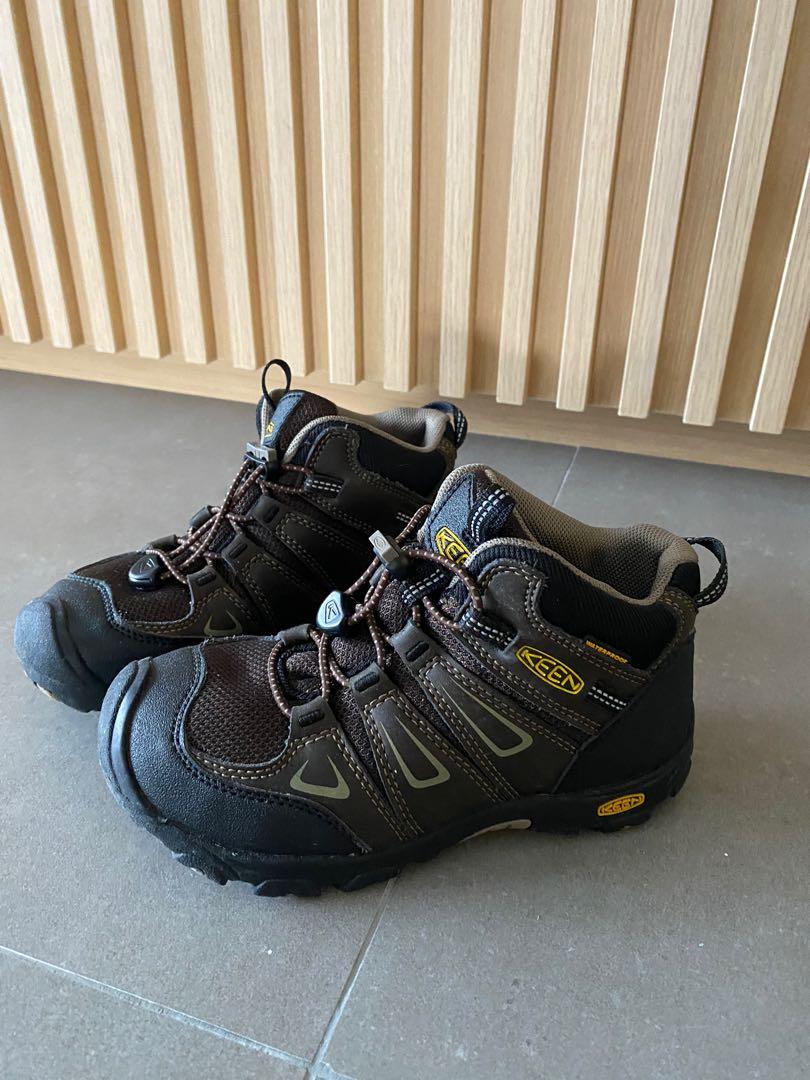 Keen boys discount hiking boots