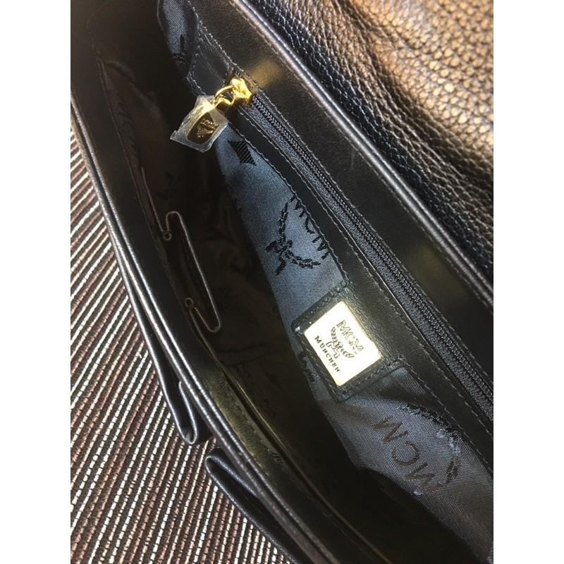 MCM BAGUETTE BAG (Category: Luxury Bags & Wallets) located in Santo Tomas. Submitted by prelovedtobeloveeeed (Listing ID 1077517446, Image 3). Description: 📍Very good condition 📍 Gold hardwares 📍 Turnable Screw 📍 No etiquette 📍 Ykk zip 📍 10 x 3 x 8 in 📍 Pm for more details 📍 Shopee check out only 📍 Happy Shopping ❣️ ❣️ ❣️.