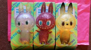 （分類：）位於 。 由 sofubitoys 提交（商品編號 1030471990，圖片 1）。簡介： 。
