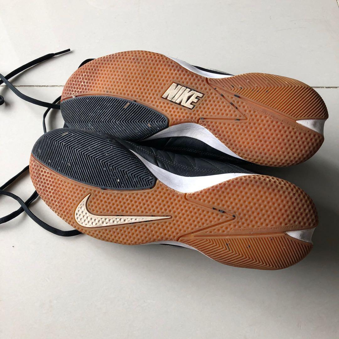Street soccer deals shoes